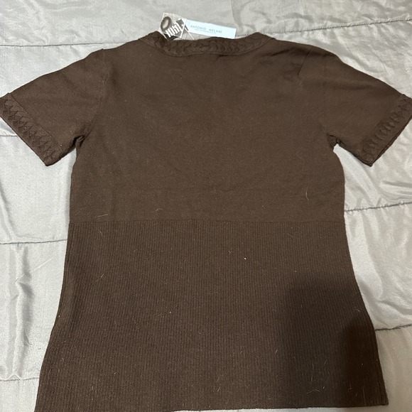 Antonio‎ Melani woman's vneck shirt NWT - Picture 7 of 8